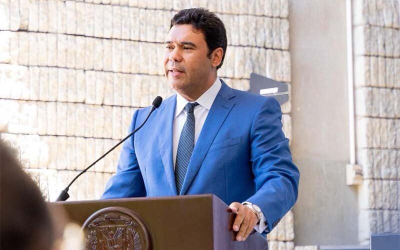 Senado ofrece minuto de silencio en memoria de Ángel David Rodríguez Areché