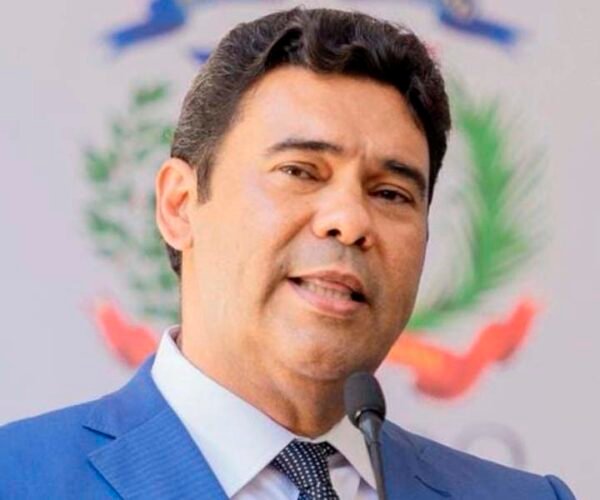 Senado aprueba iniciativa de Rafael Duluc para realizar censo especial en La Altagracia