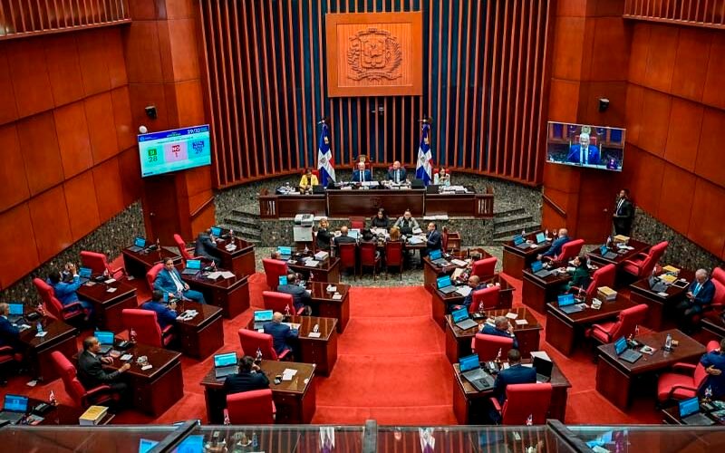 Senado aprueba en primera lectura y a unanimidad reforma al Código Laboral con la cesantía