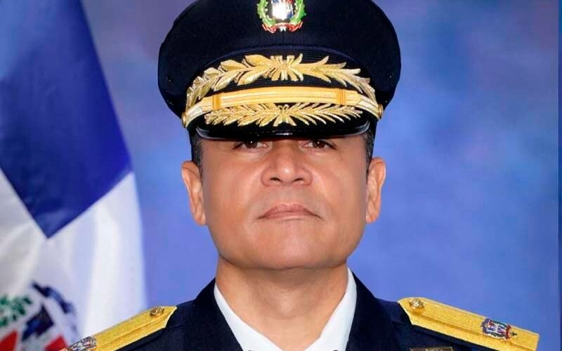 Presidente Abinader designa como nuevo director general de la PN a Andrés Modesto Cruz Cruz