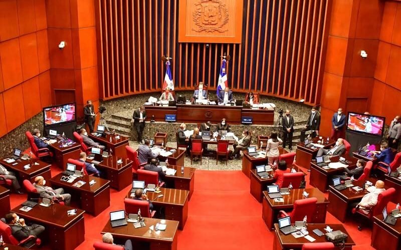 Senado aprueba en primera lectura ley contra la publicidad engañosa inmobiliaria