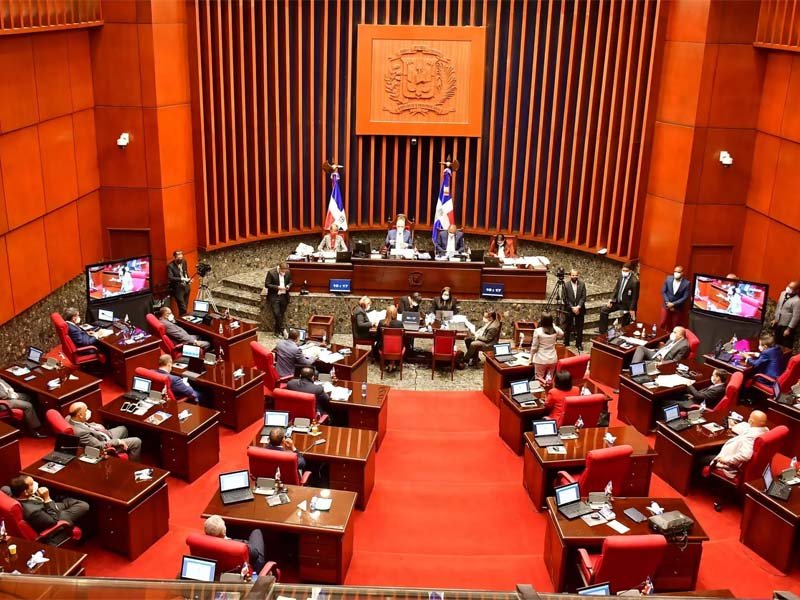 Senado aprueba en primera lectura ley contra la publicidad engañosa inmobiliaria